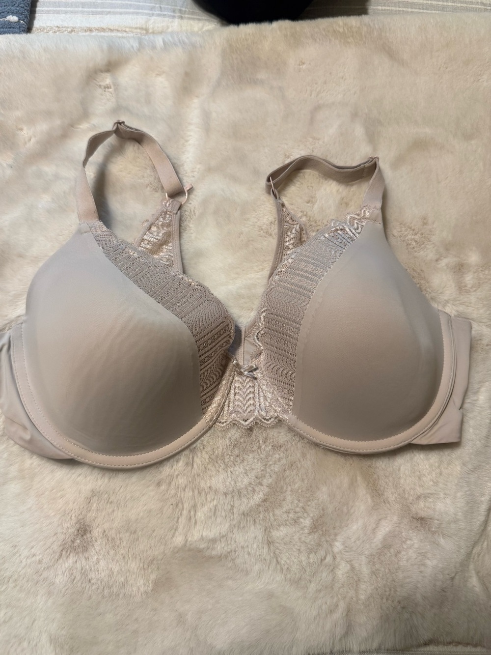 Maidenform Smooth Lace Plunge Bra - Beige